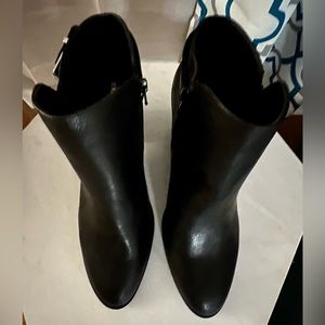 EXPRESS boots
